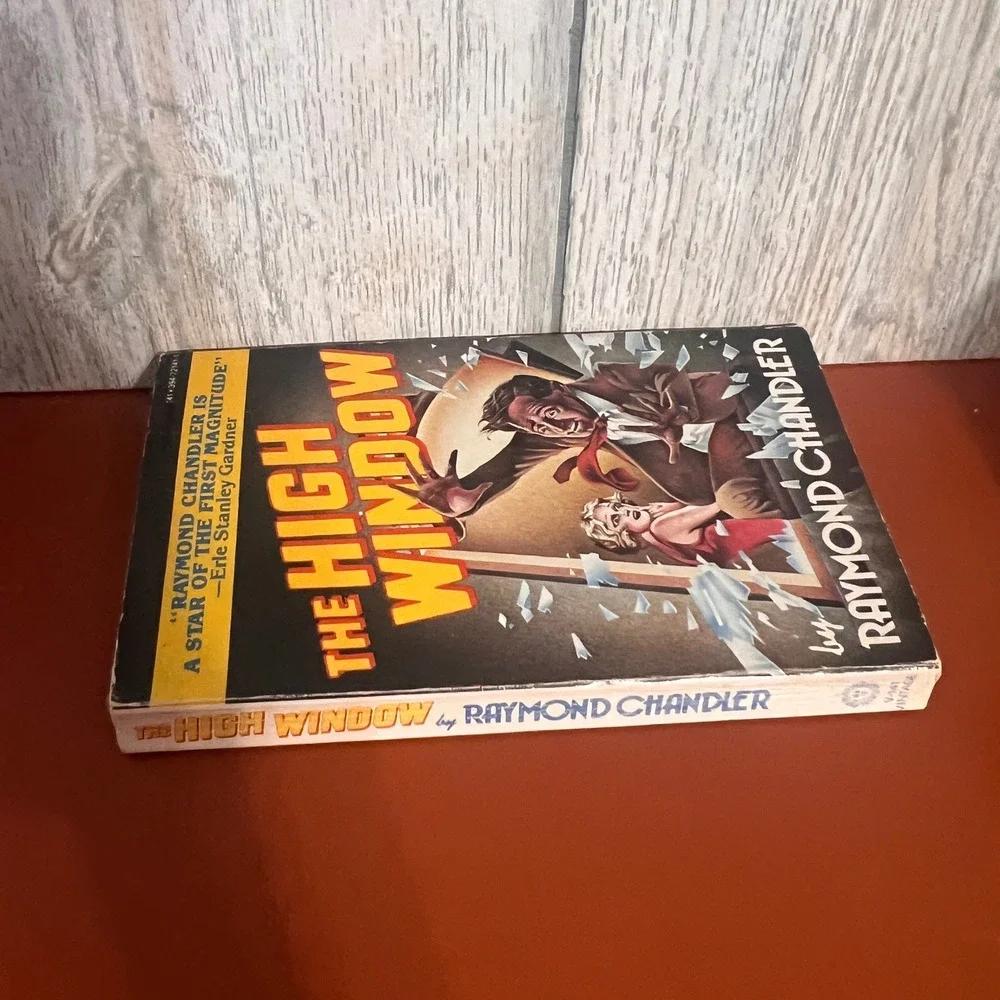 The High Window Raymond Chandler Philip Marlowe Mystery Vintage 1976 Paperback